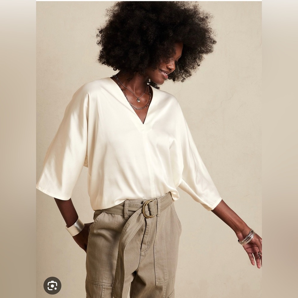 V-NECK DOLMAN TOP